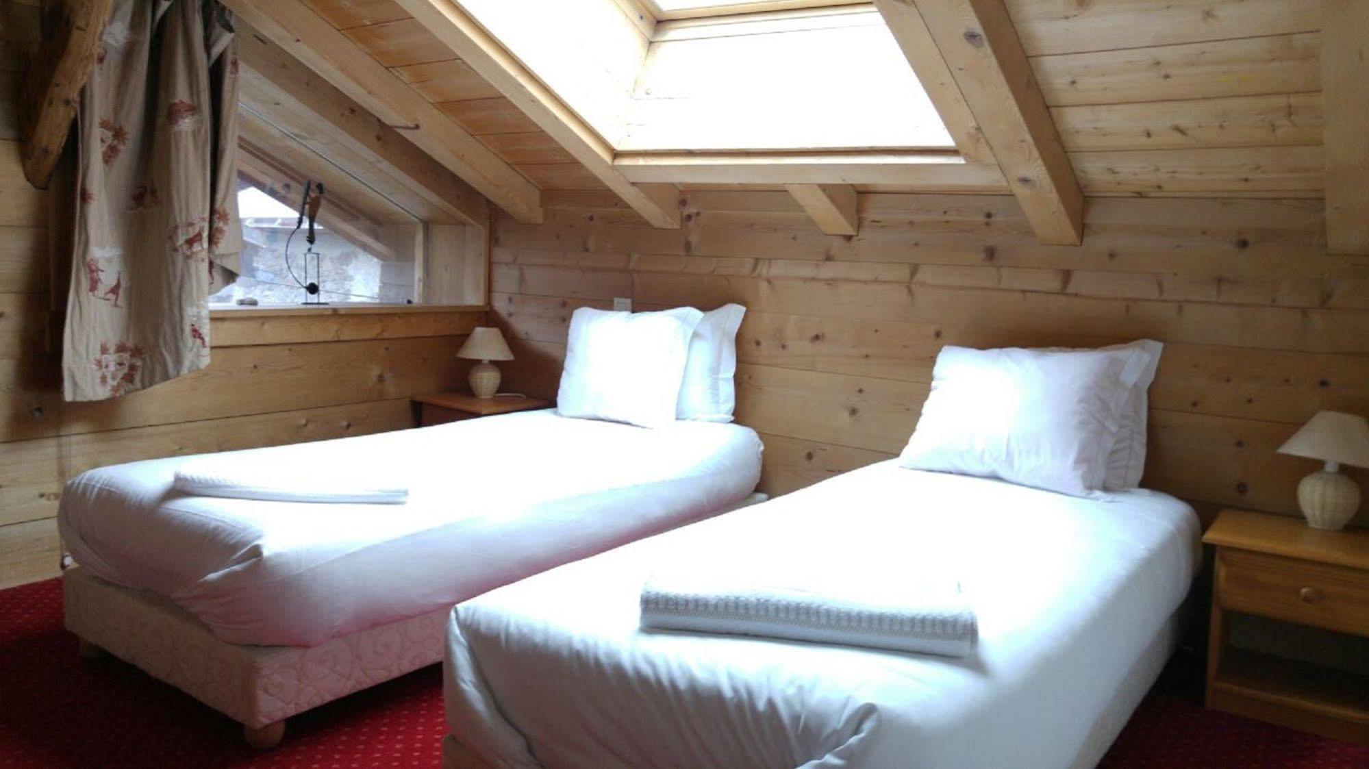 Chalet Pele - Alpes Travel - Central Chamonix - Sleeps 11 Екстериор снимка