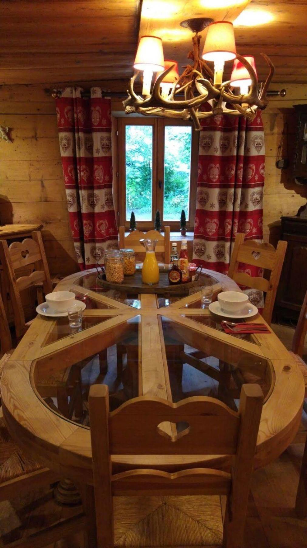 Chalet Pele - Alpes Travel - Central Chamonix - Sleeps 11 Екстериор снимка